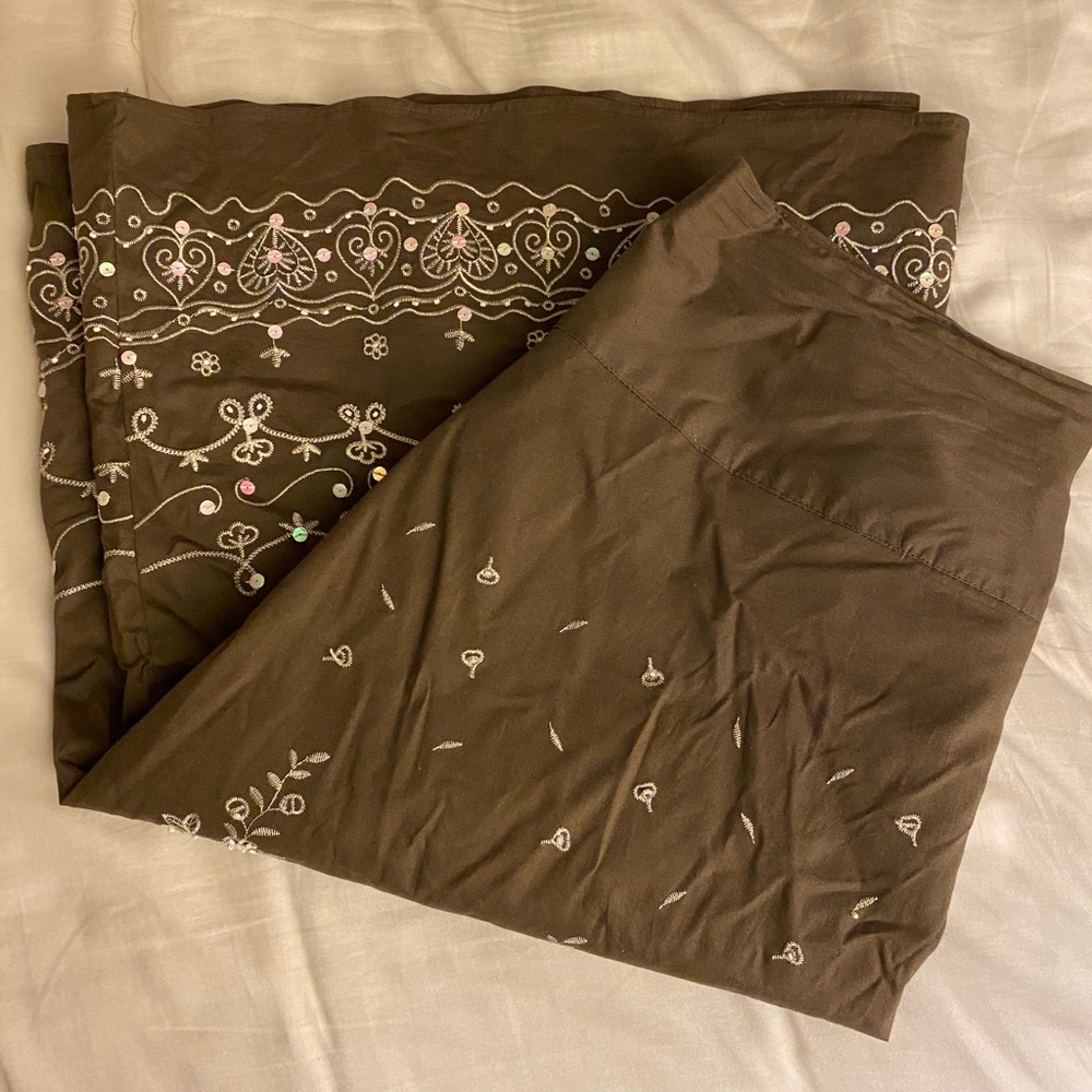 brown embroidered skirt